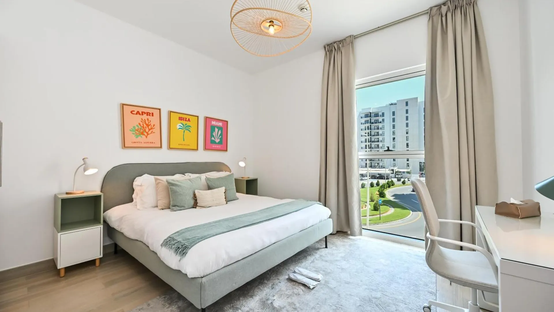 Yas Canal 2 Premium Apartment Near The Canal And F1 Abu Dhabi
