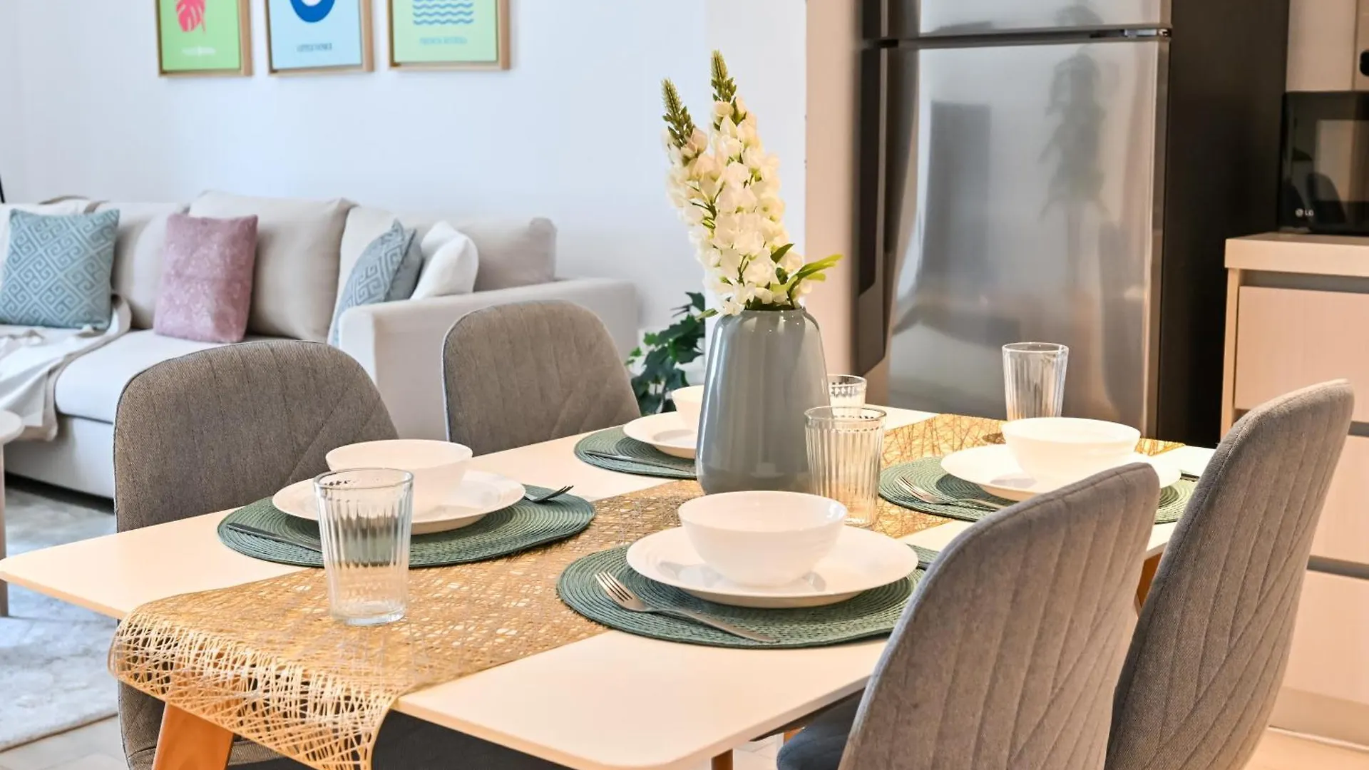 Yas Canal 2 Premium Apartment Near The Canal And F1 Abu Dhabi 0*,  Förenade Arabemiraten