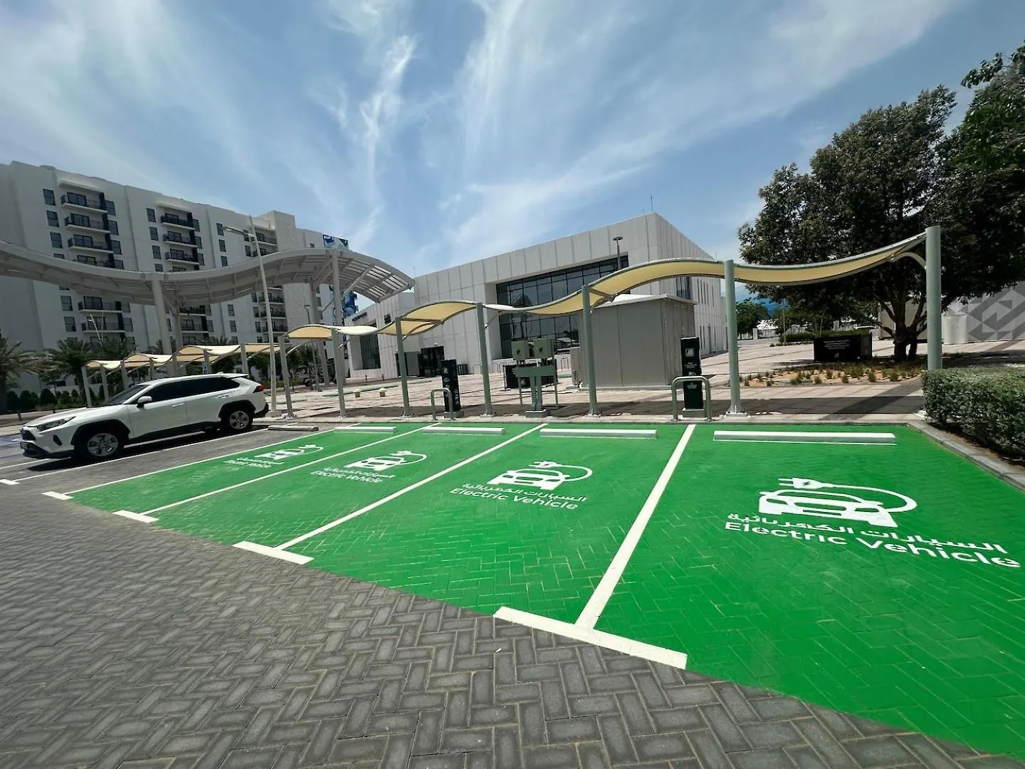 Yas Canal 2 Premium Apartment Near The Canal And F1 Abu Dhabi Förenade Arabemiraten
