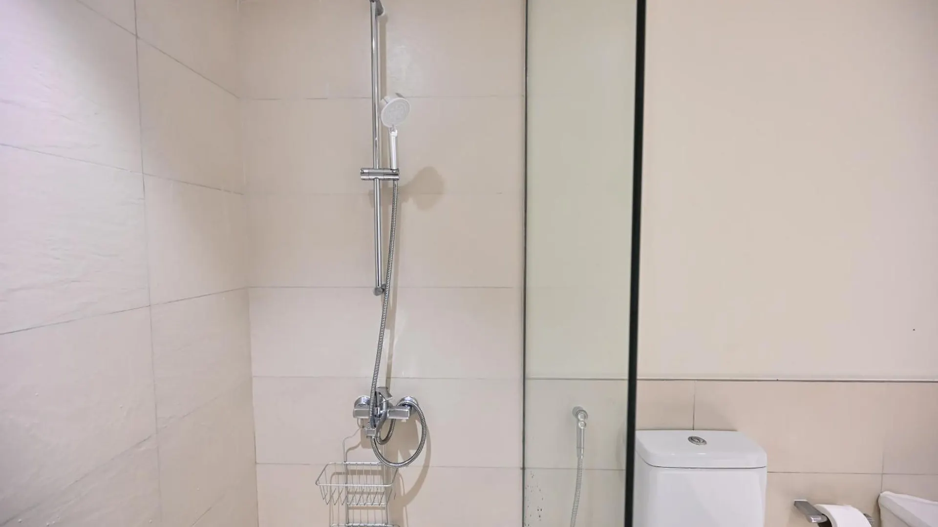 Yas Canal 2 Premium Apartment Near The Canal And F1 아부다비 0*,